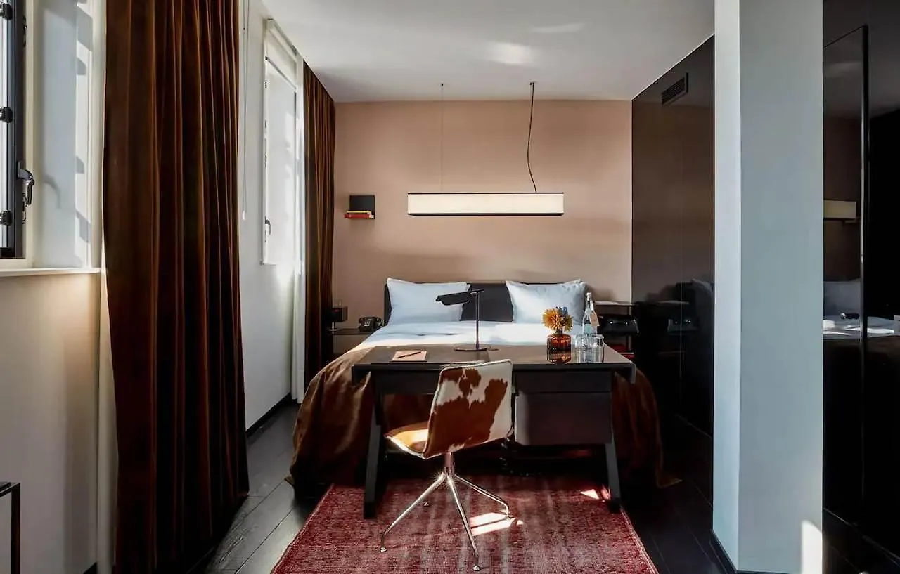 Sir Albert Hotel, Part Of Sircle Collection Amsterdam 4*,  Nizozemsko